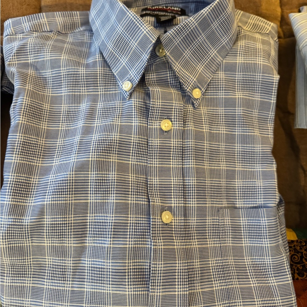 Men’s Kirkland Signature Button Down Dress Shirts - Set of 7 - $50 - Picture 4 of 9